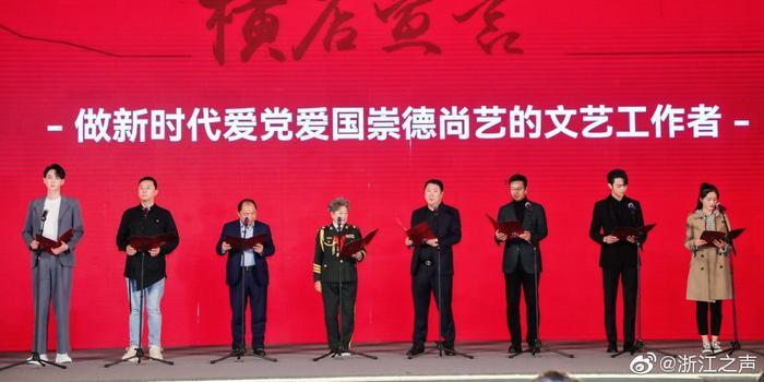 国足换人：武磊、徐新替补登场，换下韦世豪、吴曦